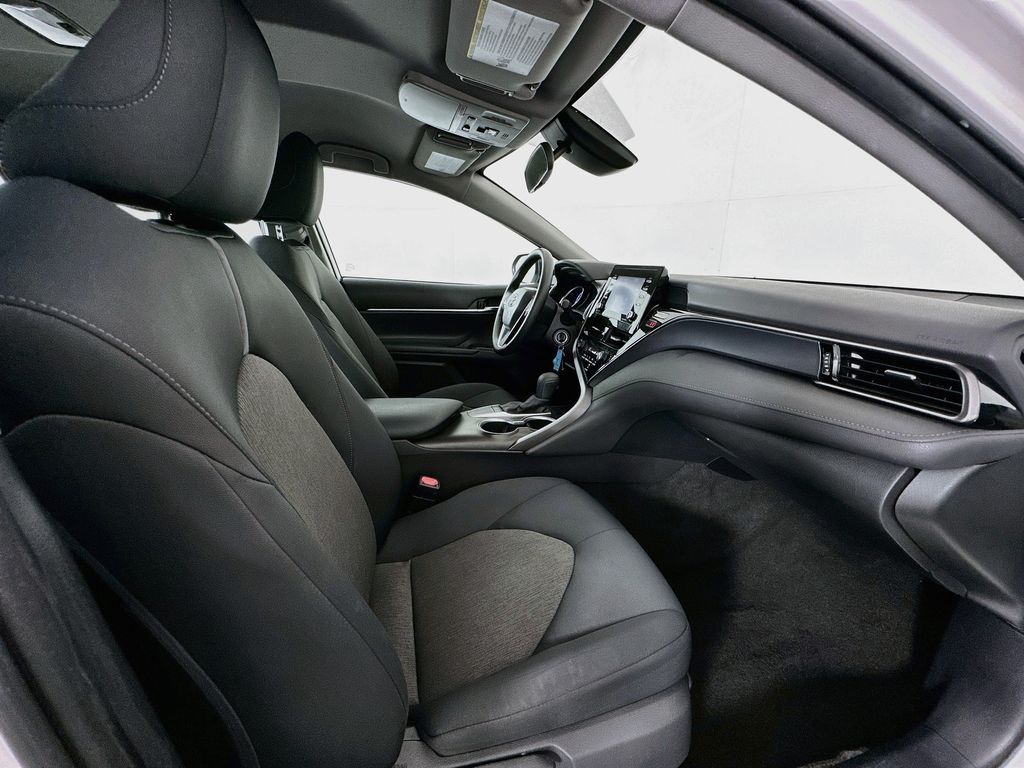 Thumbnail: 2022 Toyota Camry - 26