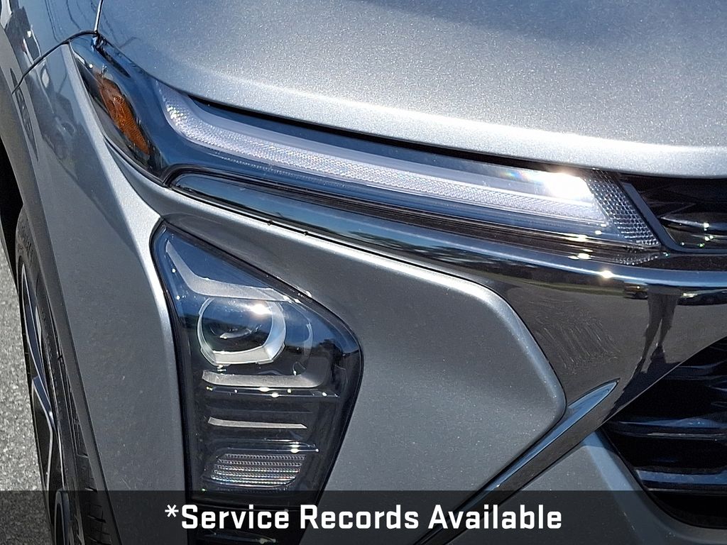 2025 Chevrolet Trax 2RS Gray at Klick Lewis Buick Chevrolet