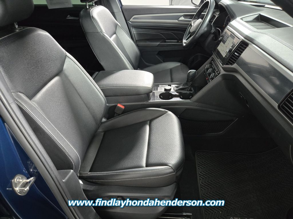2020 Volkswagen Atlas Cross Sport 3.6L V6 SEL photo