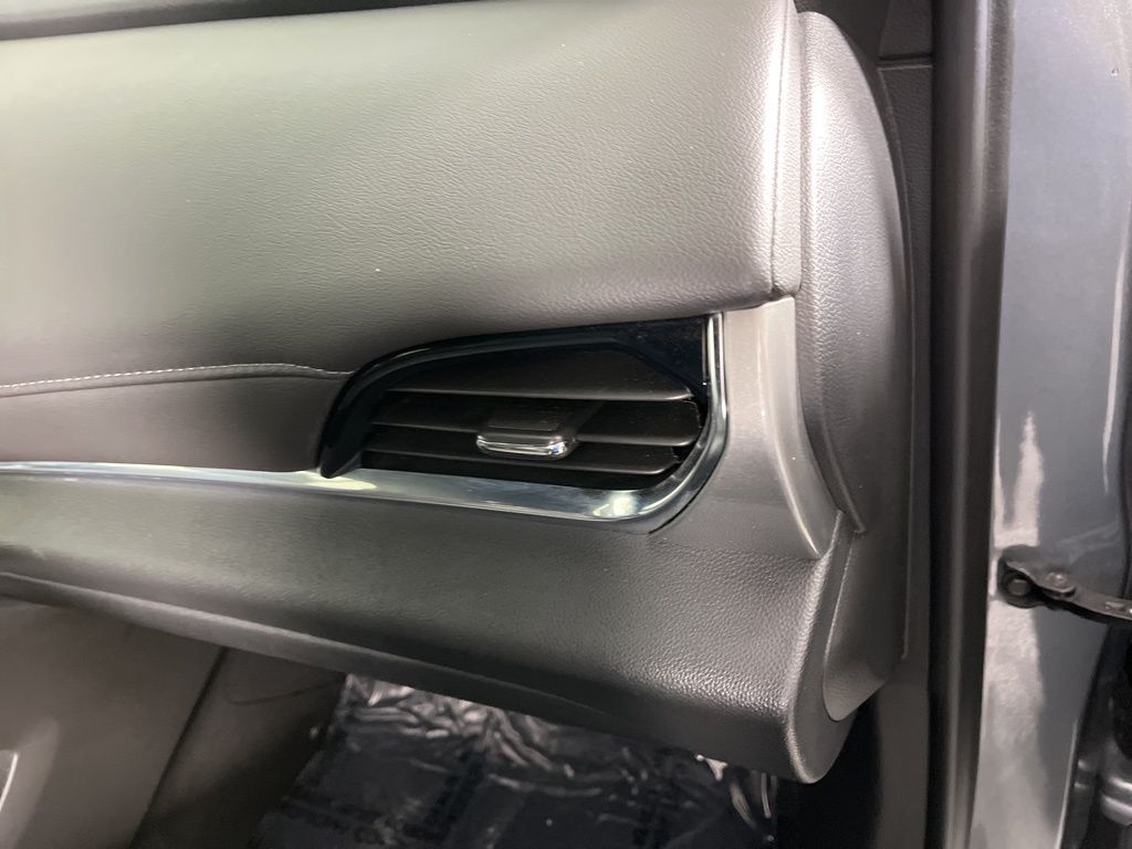 Thumbnail: 2023 Chevrolet Traverse - 22