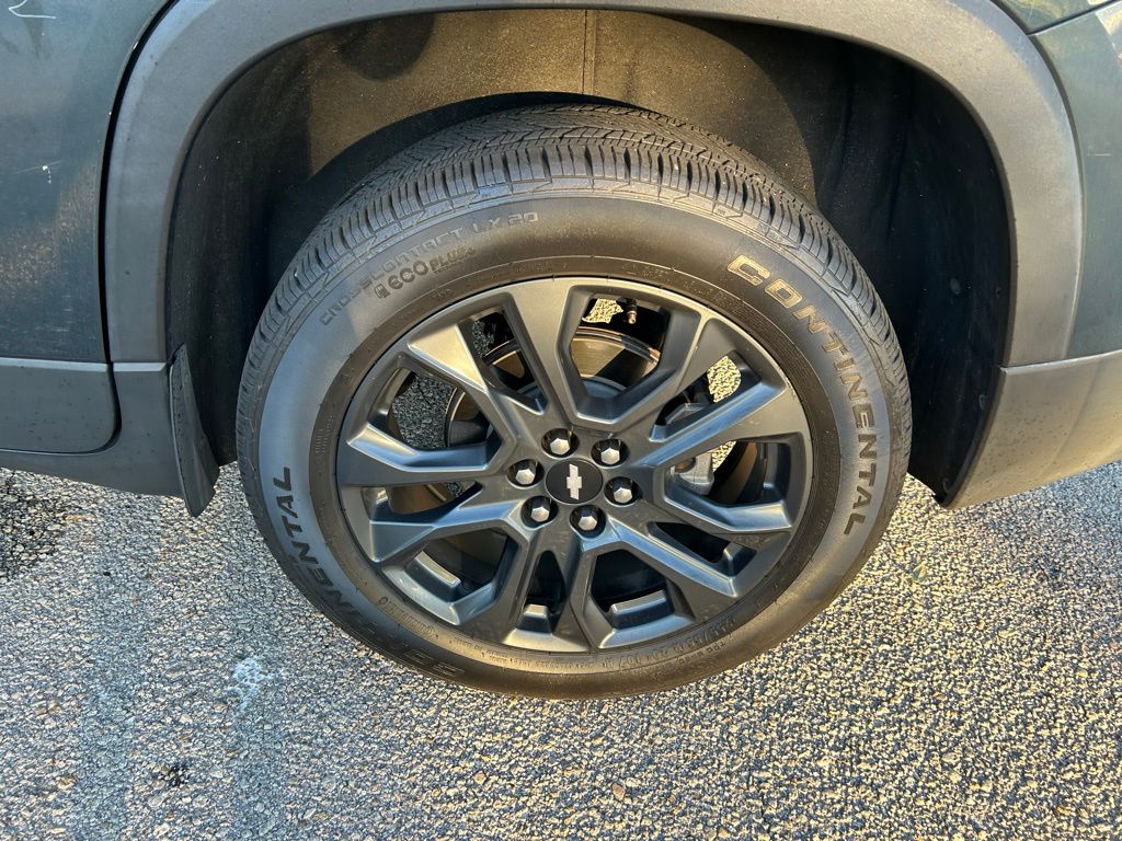 Thumbnail: 2020 Chevrolet Traverse - 9