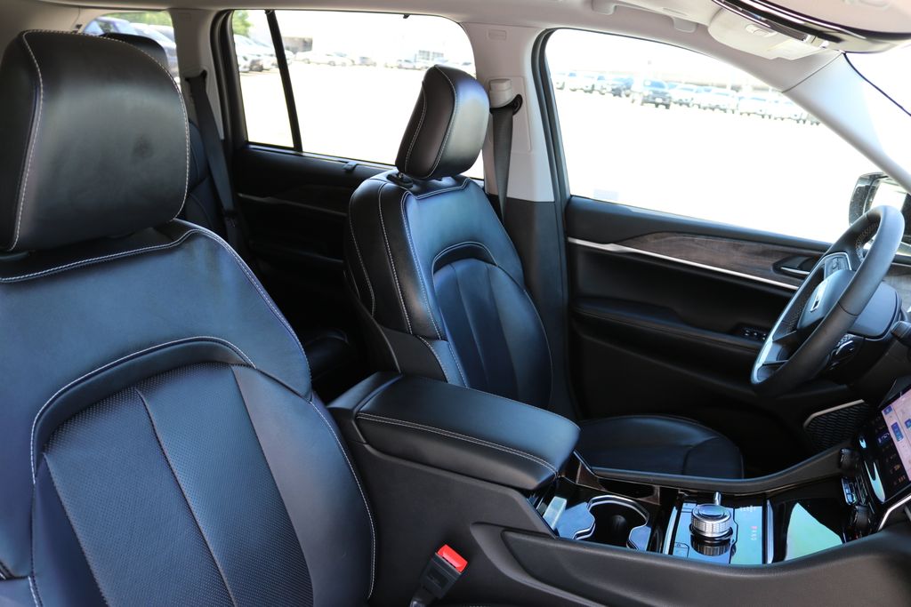 Used Car 2022 Jeep Grand Cherokee  4xe For Sale Under $30,000 In Austin, Texas