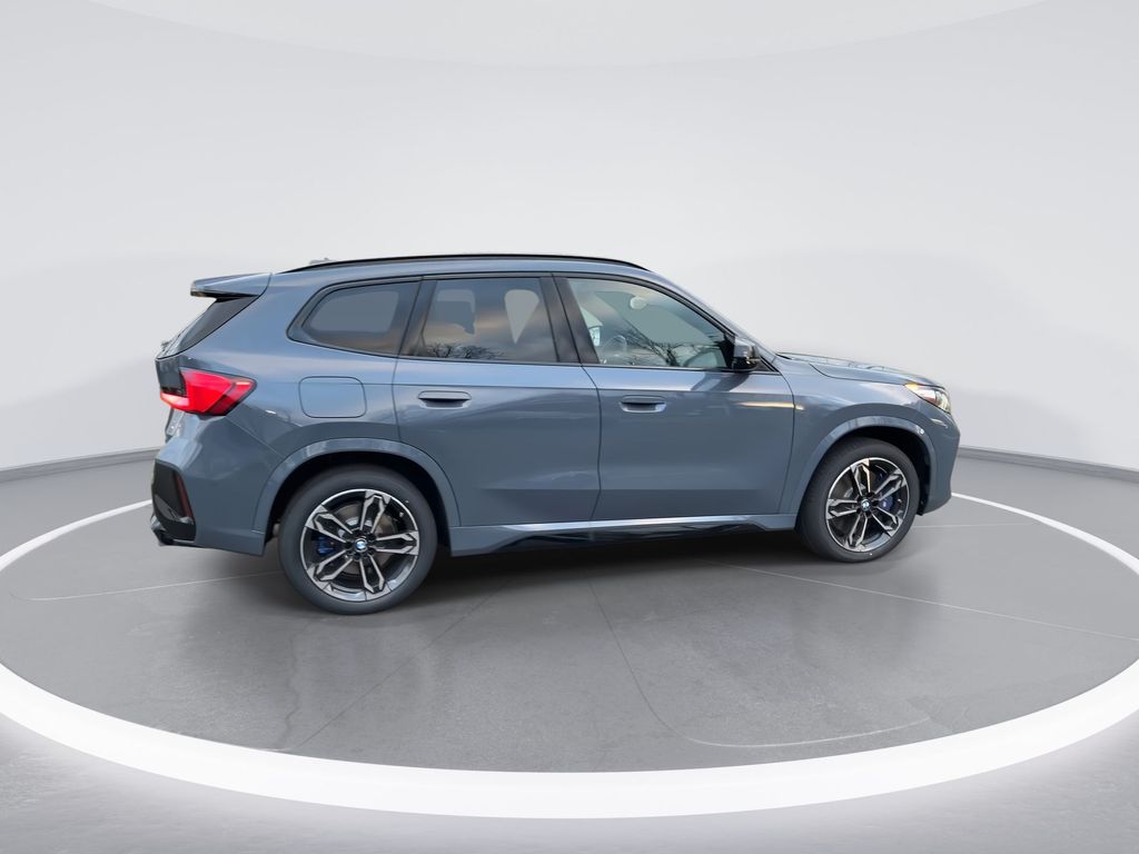 2025 BMW X1 M35i 8