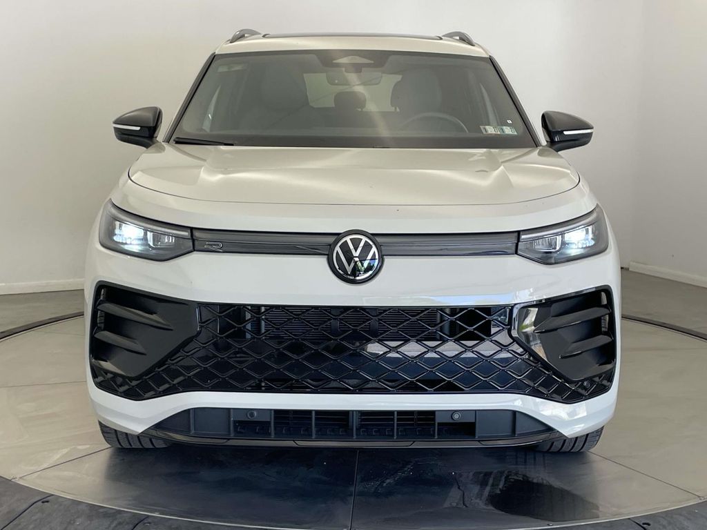 2026 Volkswagen Tiguan 2.0T SE R-Line Black - 9