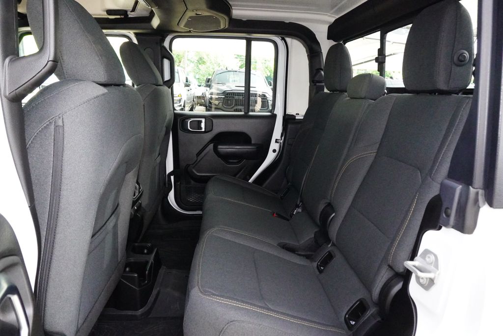 Used Car 2025 Jeep Gladiator  Willys For Sale Under $50,000 In Weatherford, Texas