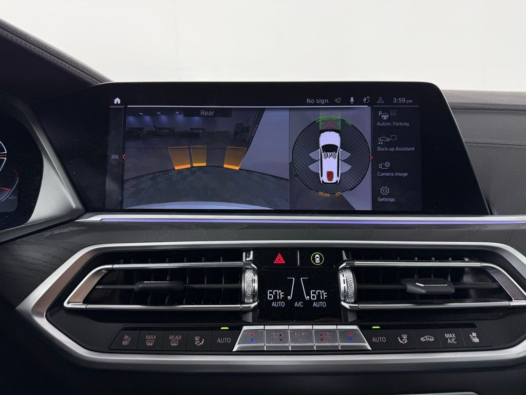 Thumbnail: 2022 BMW X7 - 17