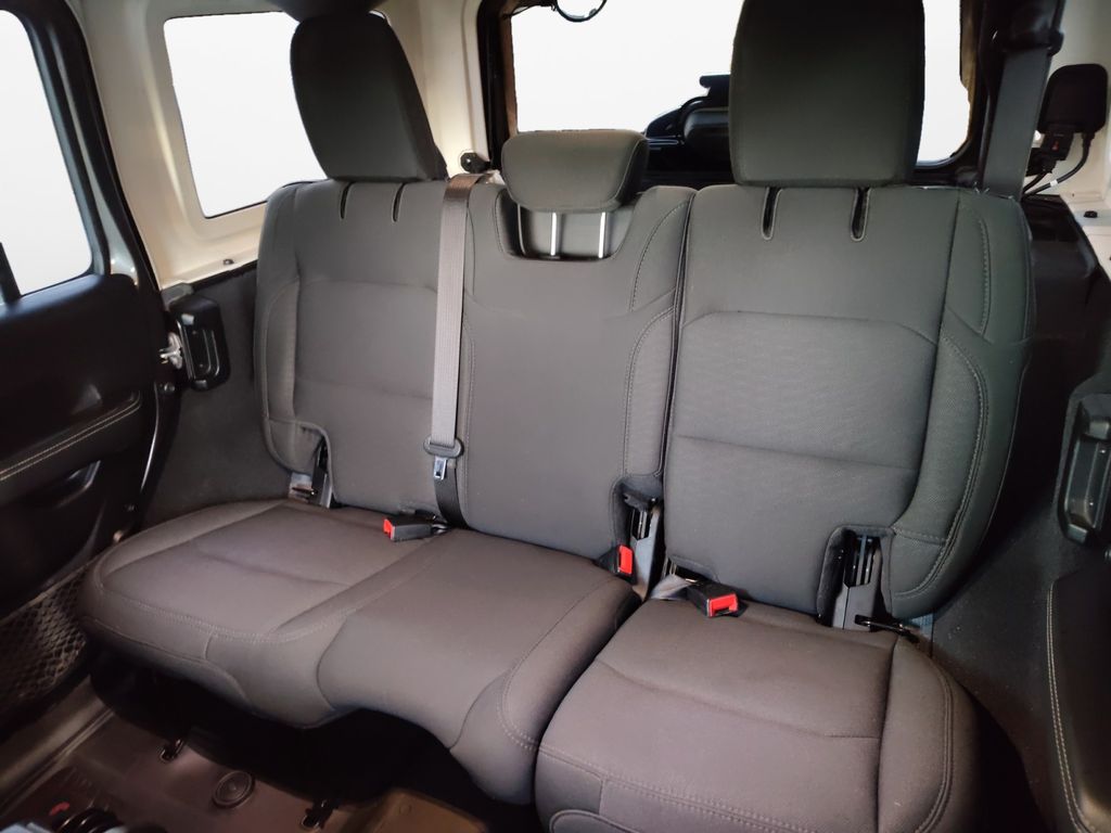 Used Car 2020 Jeep Wrangler  Unlimited Sahara For Sale Under $30,000 In Austin, Texas