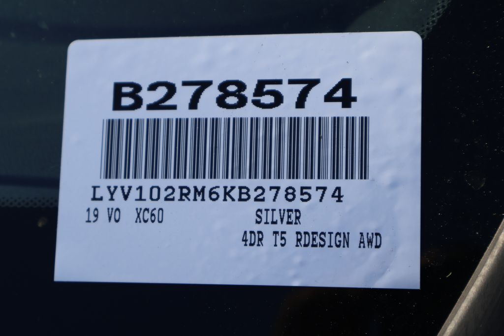 Thumbnail: 2019 Volvo XC60 - 7