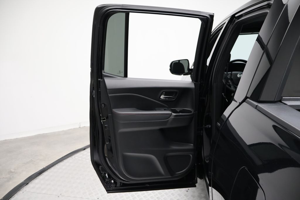 Thumbnail: 2020 Honda Ridgeline - 21