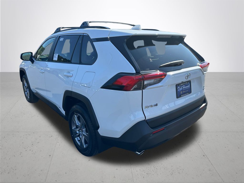 2025 Toyota RAV4 Hybrid XLE