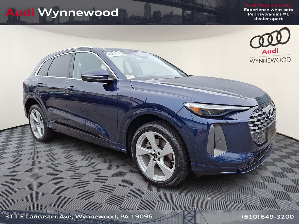 2025 Audi Q5 quattro Premium Plus 40 TFSI