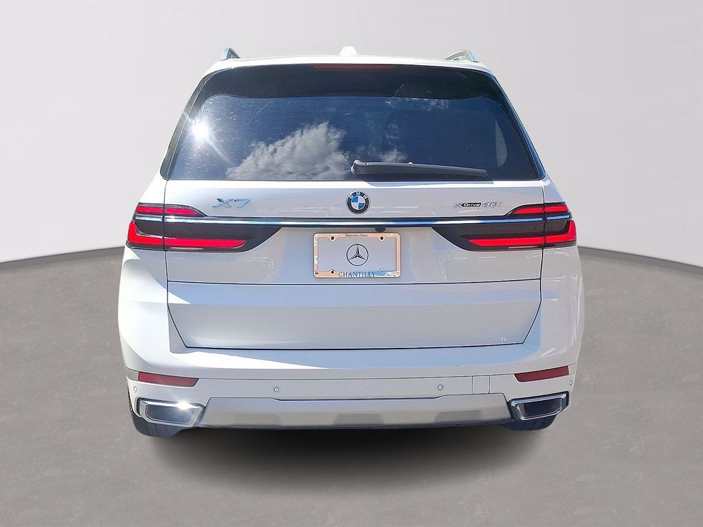 Thumbnail: 2025 BMW X7 - 5