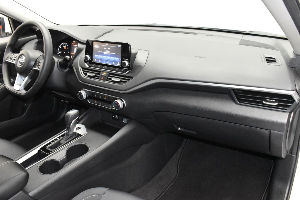 Thumbnail: 2022 Nissan Altima - 26