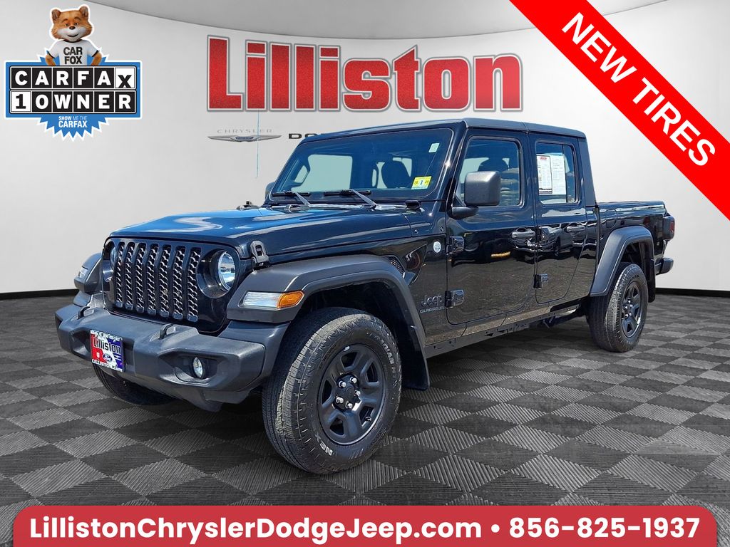 Black Clearcoat 2021 Jeep Gladiator Pickup Truck Four-Wheel Drive 8-Speed Automatic