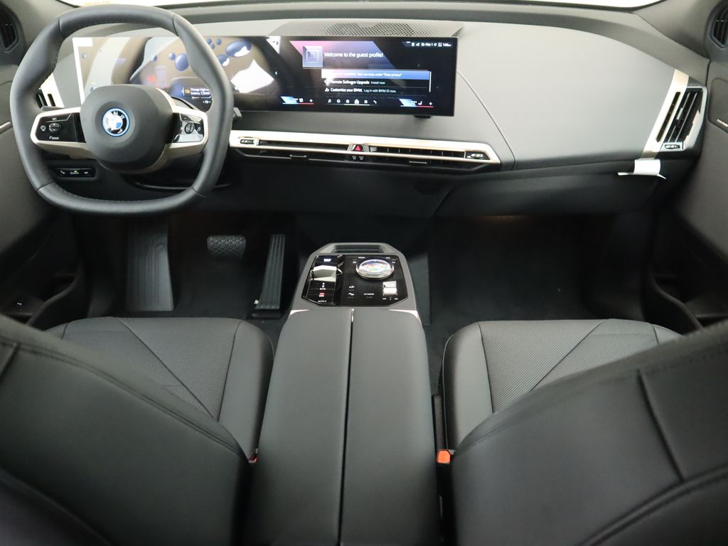 2025 BMW iX xDrive50 13