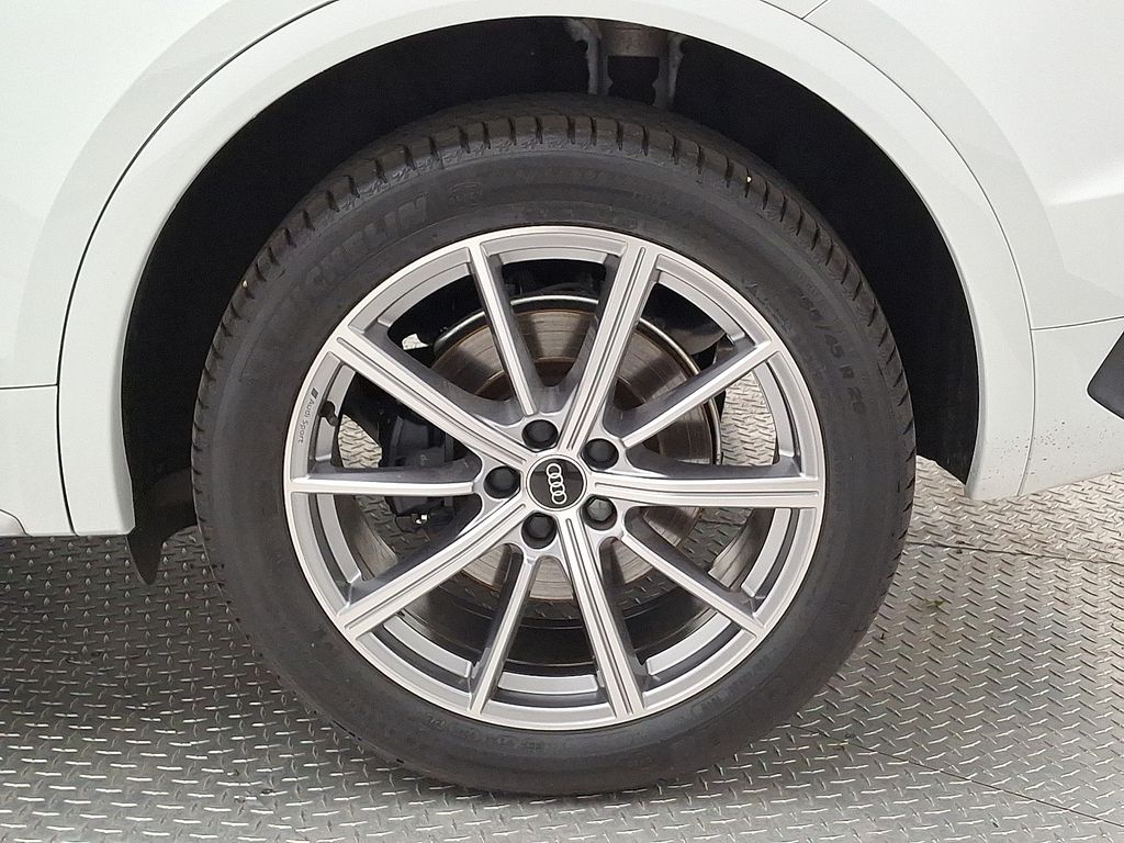 2022 Audi SQ5 Premium Plus 7