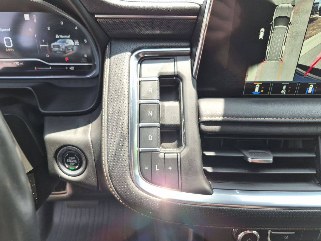 Used 2022 Gray GMC AT4 image 31
