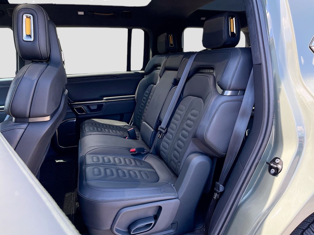 Used 2022 Green Rivian Launch Edition image 26