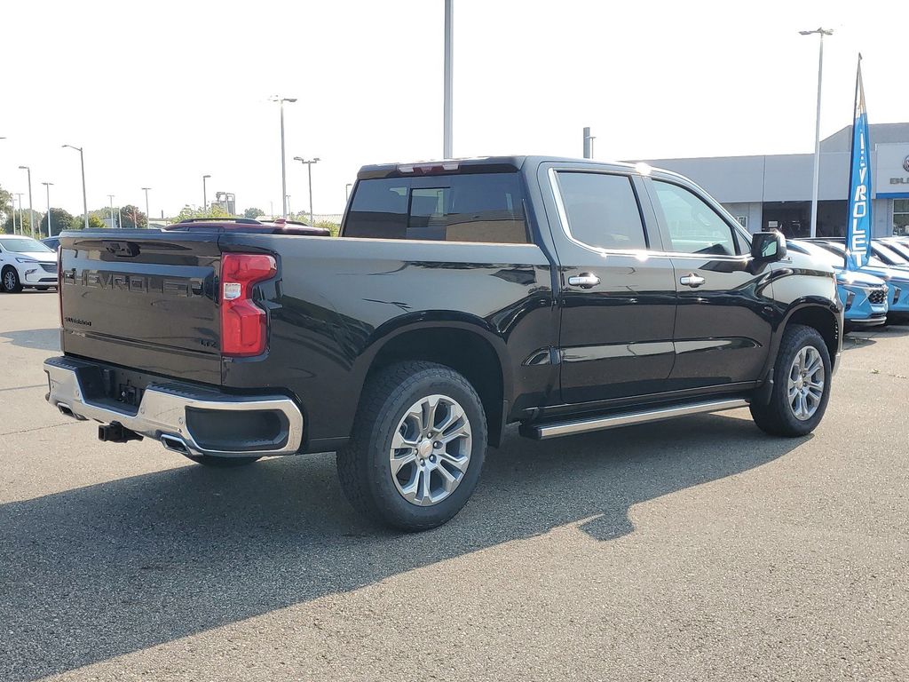 2024 Chevrolet Silverado 1500 LTZ 4