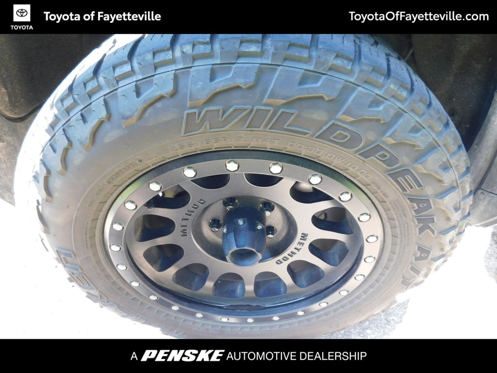 Thumbnail: 2021 Toyota RAV4 - 8