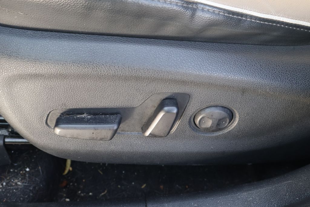 Thumbnail: 2019 Hyundai Tucson - 11