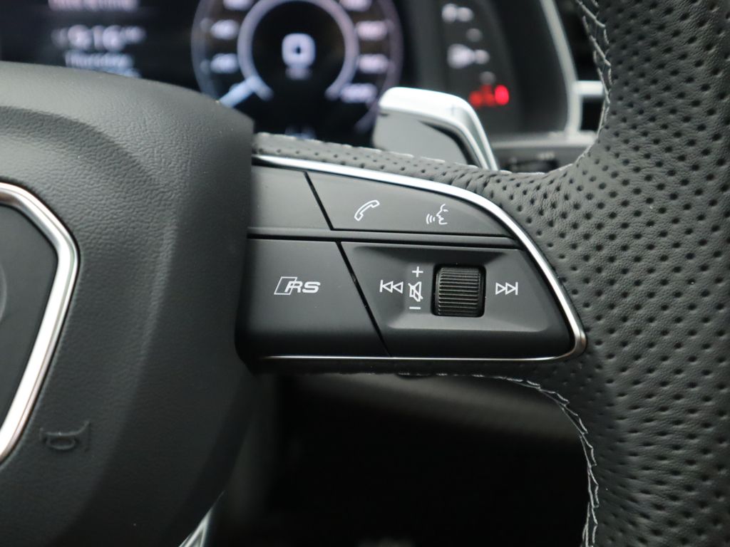 2025 Audi RS Q8 4.0T 13