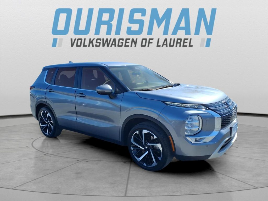 2022 Mitsubishi Outlander SE S-AWC