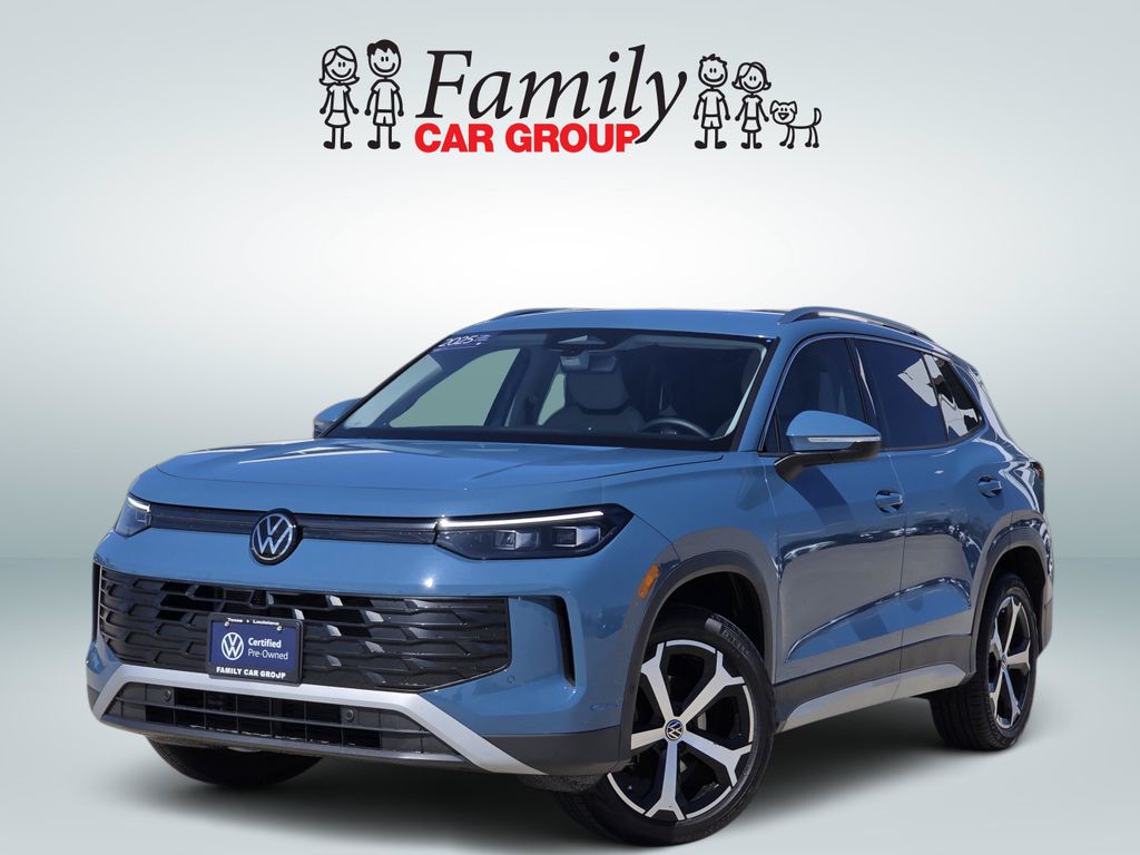 Blue 2025 Volkswagen Tiguan SUV / Crossover Front-Wheel Drive 8-Speed Automatic