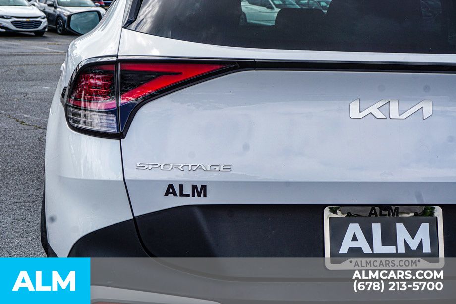 2025 Kia Sportage LX - Photo 13