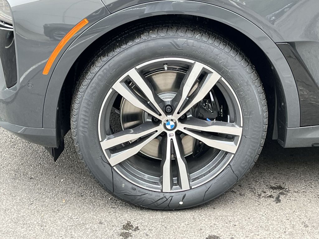 2026 BMW X7 xDrive40i 10