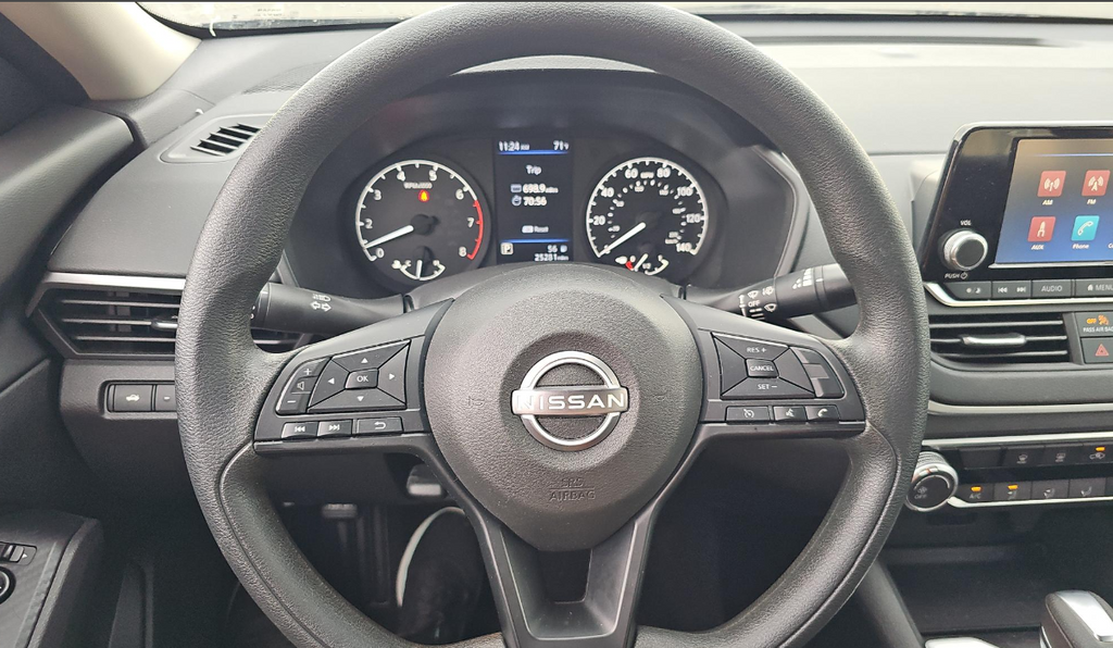 Used 2023 Black Nissan 2.5 S image 17
