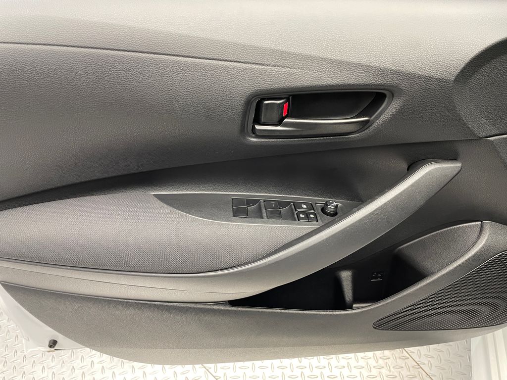 2023 Toyota Corolla LE 9