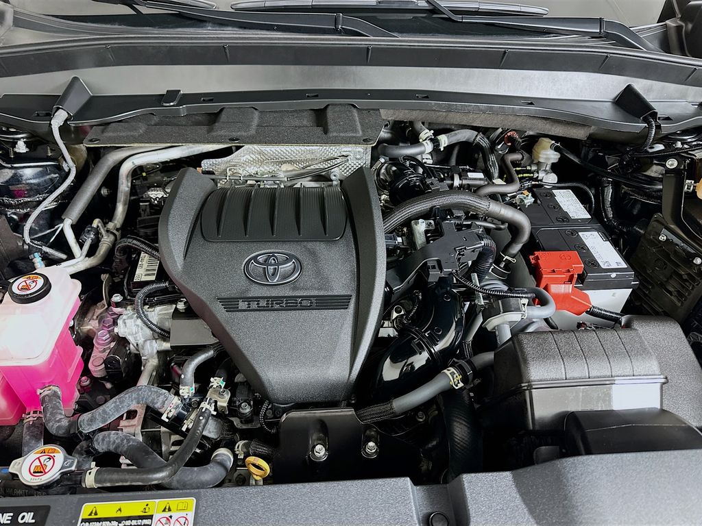 Thumbnail: 2024 Toyota Grand Highlander - 31