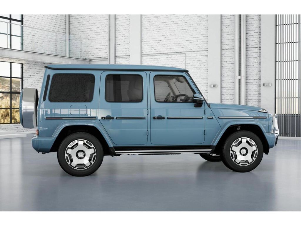 2025 Mercedes-Benz G-Class G 550 17