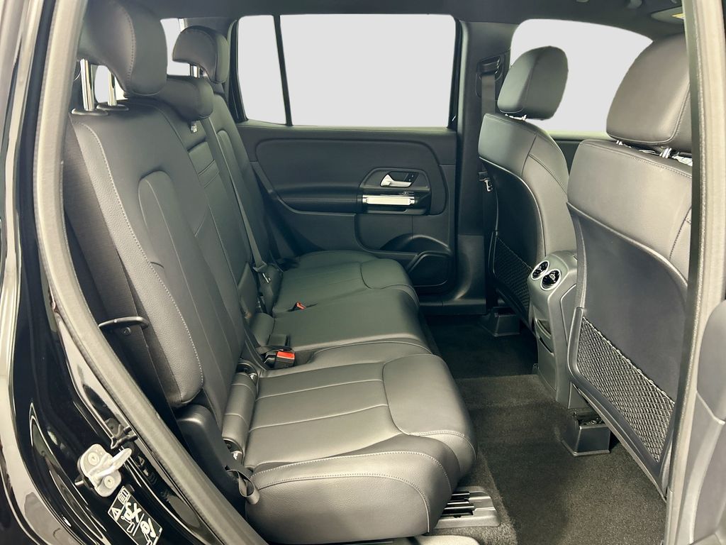 Thumbnail: 2025 Mercedes-Benz GLB - 20