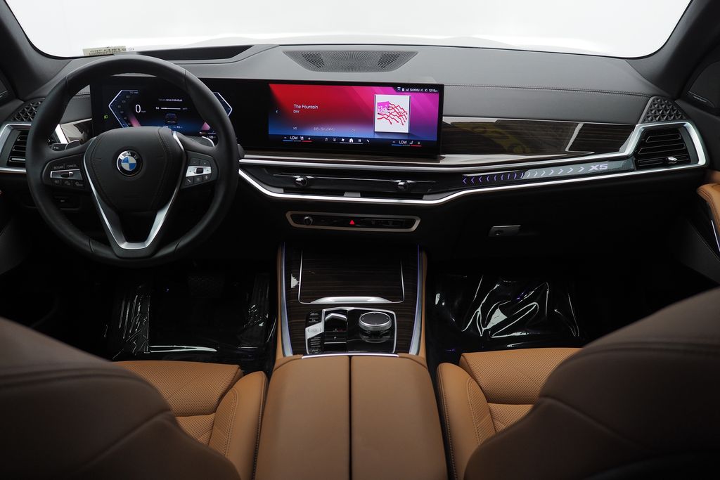 Thumbnail: 2026 BMW X5 - 11