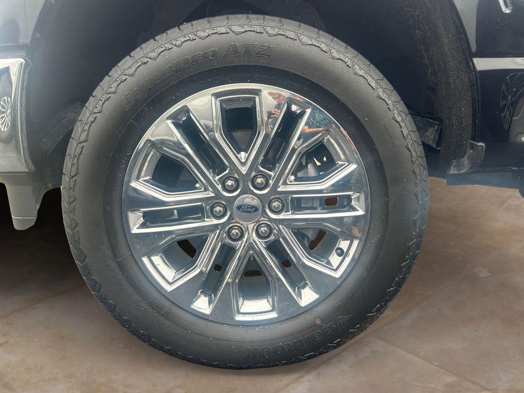 Used Car 2025 Ford F-150  Lariat For Sale Under $60,000 In Floresville, Texas