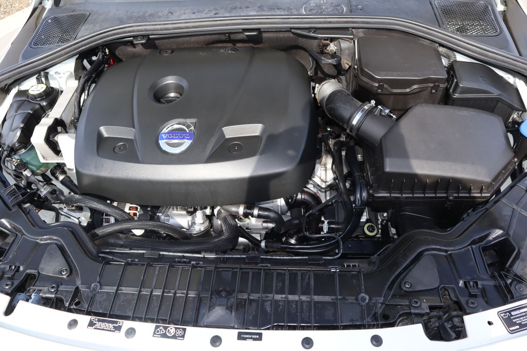2015 Volvo V60 T5 28