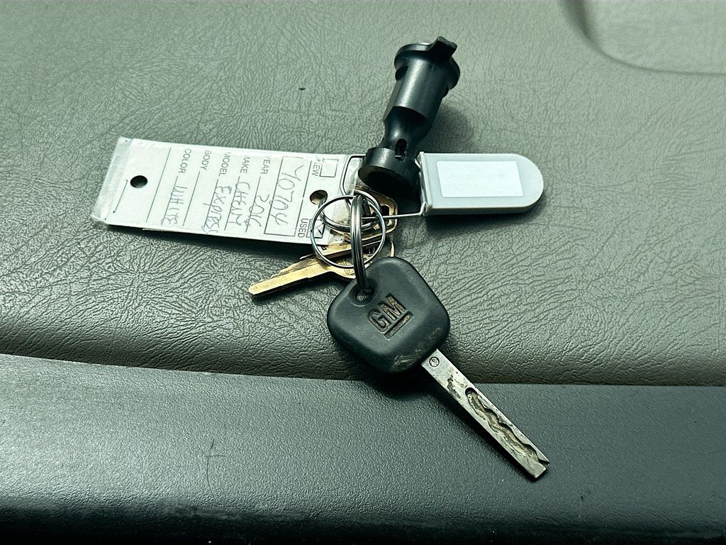 Used 2016 White Chevrolet Work Van image 28