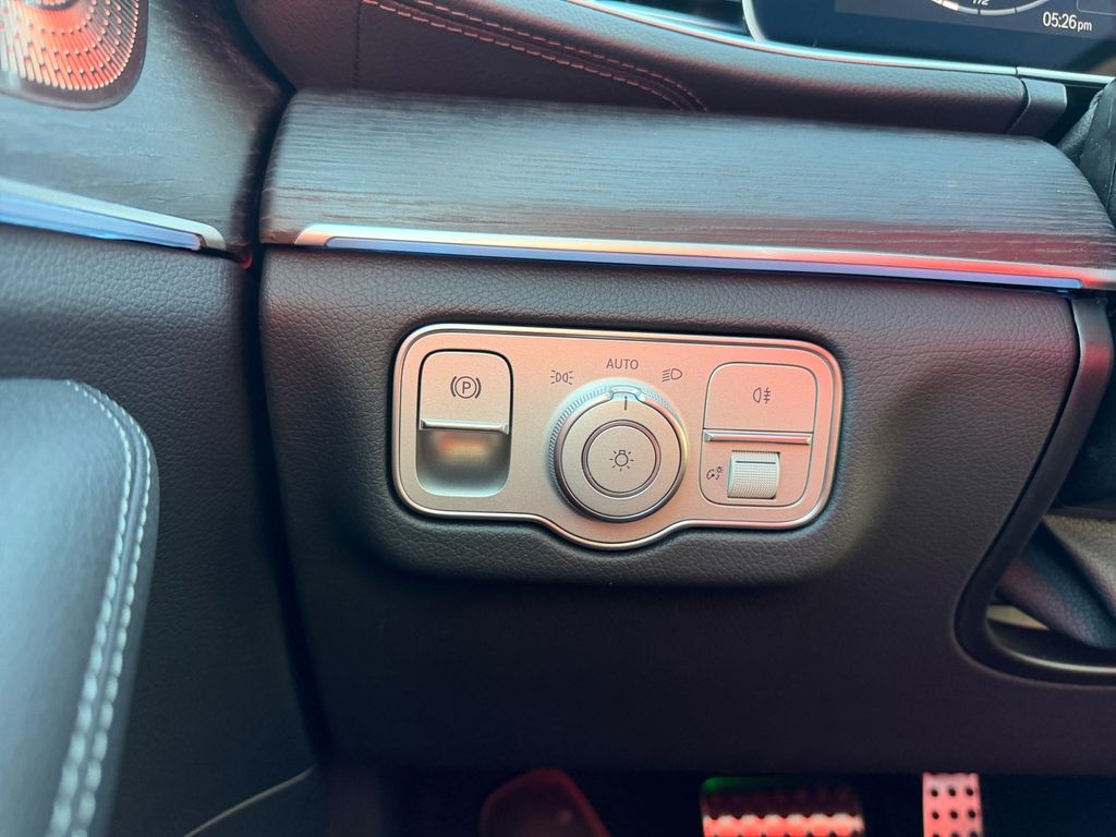 new 2026 Mercedes-Benz GLS car