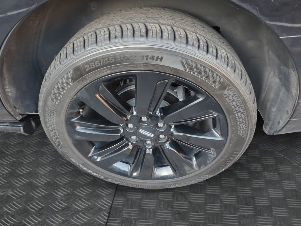 Used Car 2022 Lincoln Navigator  Reserve For Sale Under $60,000 In Austin, Texas