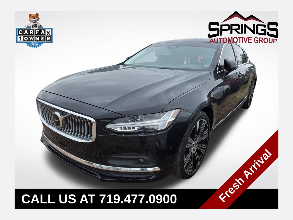 Onyx Black Metallic 2023 Volvo S90 B6 Plus AWD Sedan All-Wheel Drive Automatic