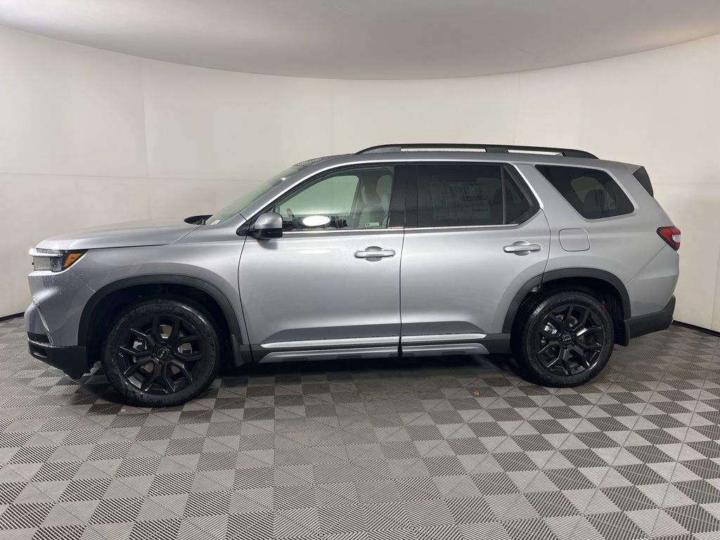Thumbnail: 2025 Honda Pilot - 2