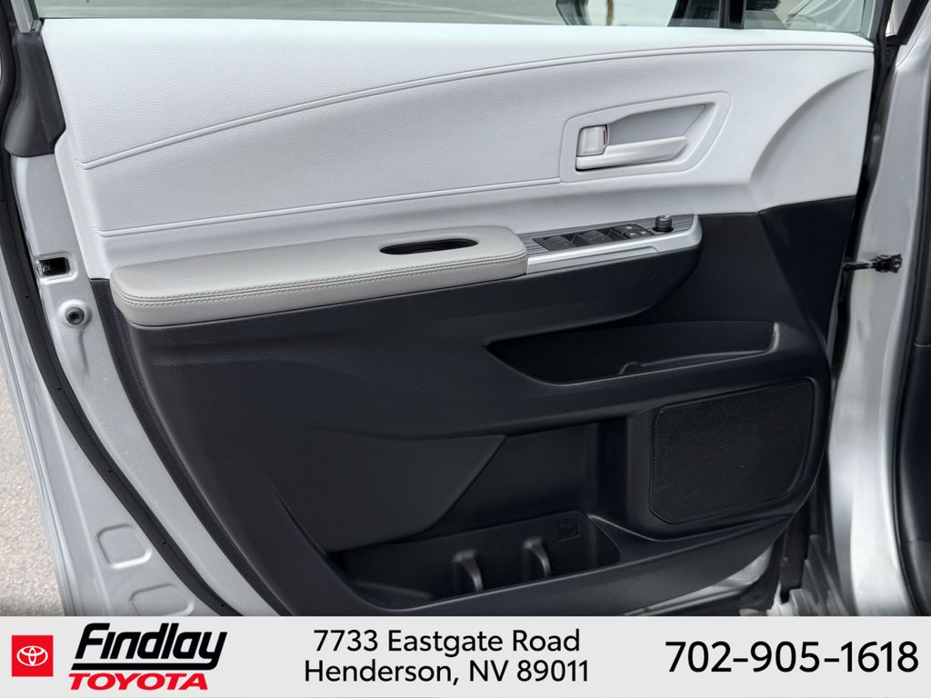Used 2025 Toyota Sienna Van