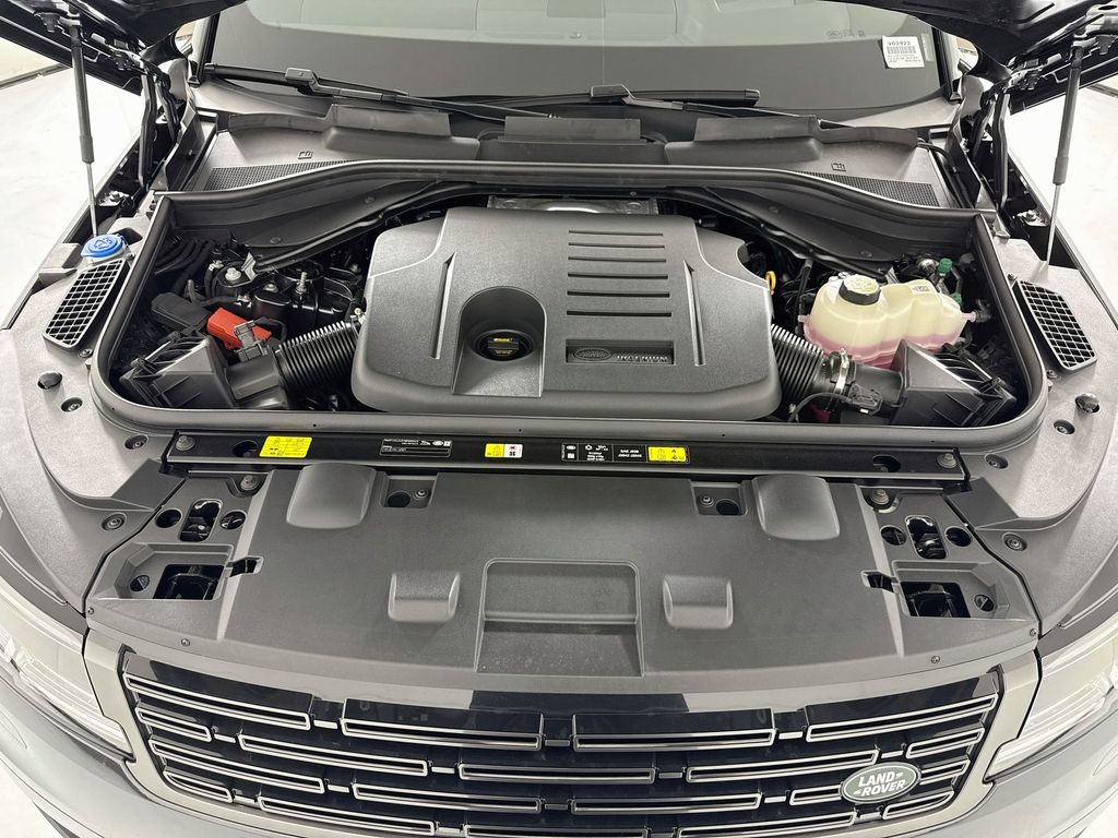 Thumbnail: 2026 Land Rover Range Rover Sport - 30