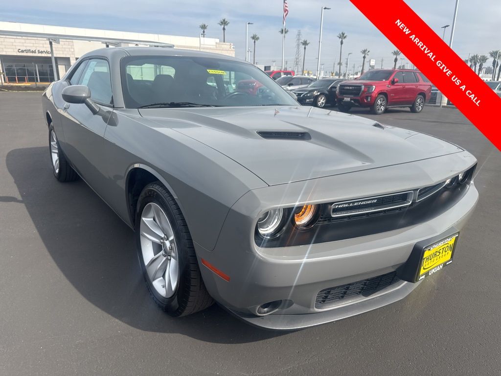 2023 Dodge Challenger SXT RWD