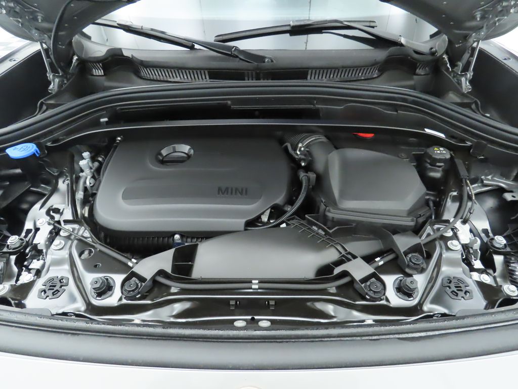 2025 MINI Cooper Countryman Base 32