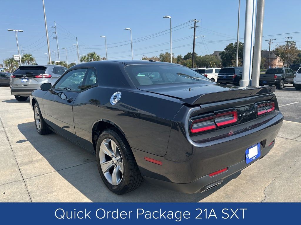 2018 Dodge Challenger SXT