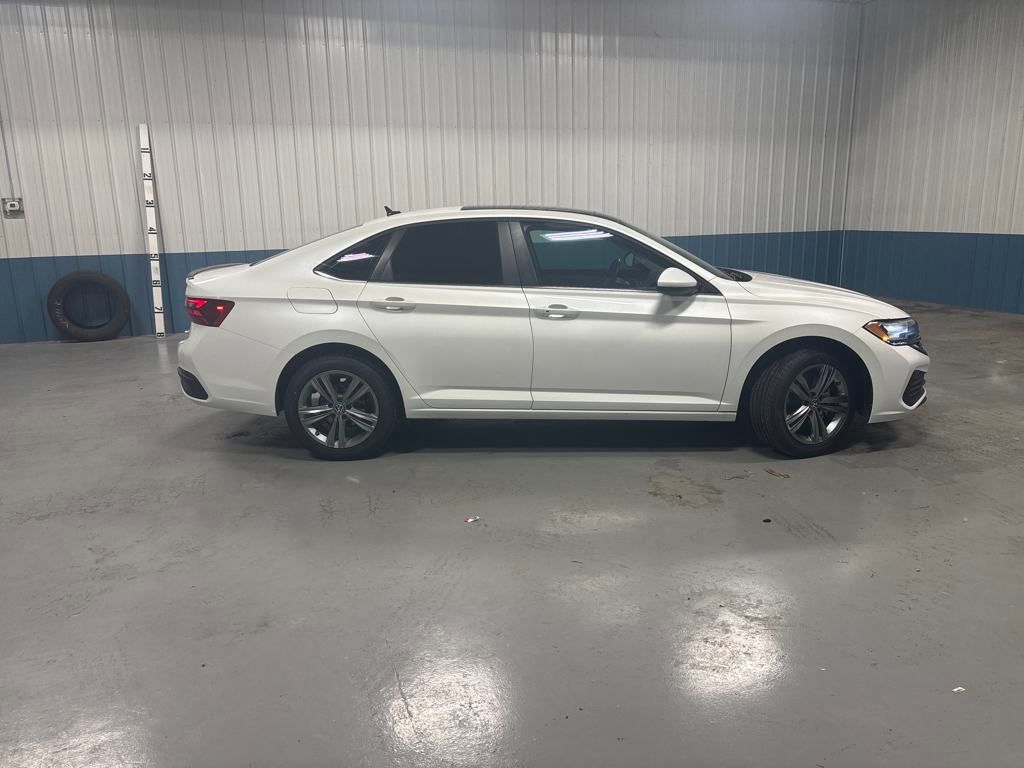 Used 2023 Volkswagen Jetta SE with VIN 3VW7M7BU2PM042914 for sale in Center Point, IA