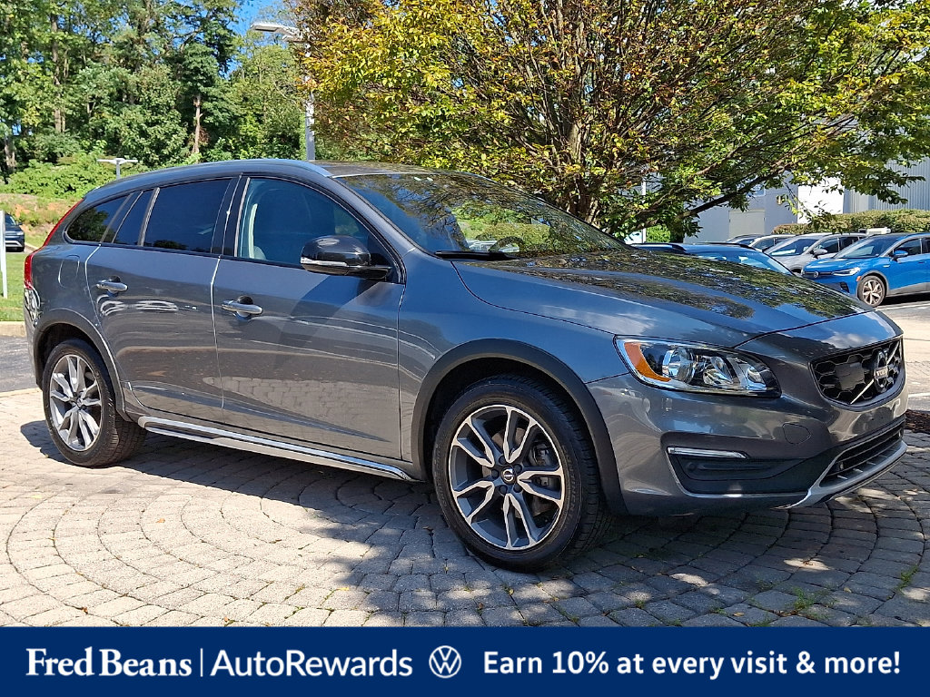  2018 Volvo V60 Cross Country T5 Premier AWD   
